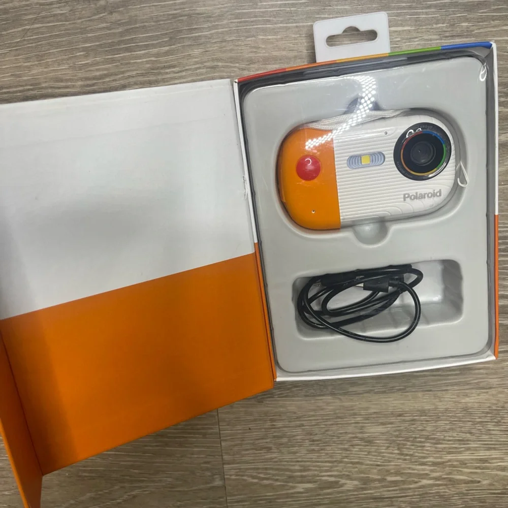 Polaroid Wave Underwater Digital Camera with Video Recording, Wi-Fi Connectivity